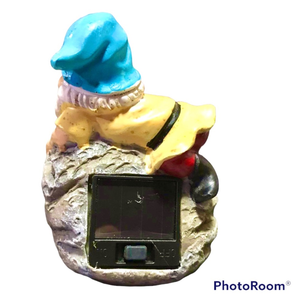 🍃 SOLAR LED GNOME LIGHT 🍃 - Picture 6 of 7